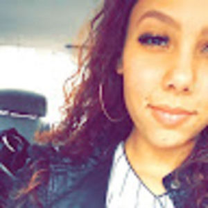 Meet your Posher, Leticia